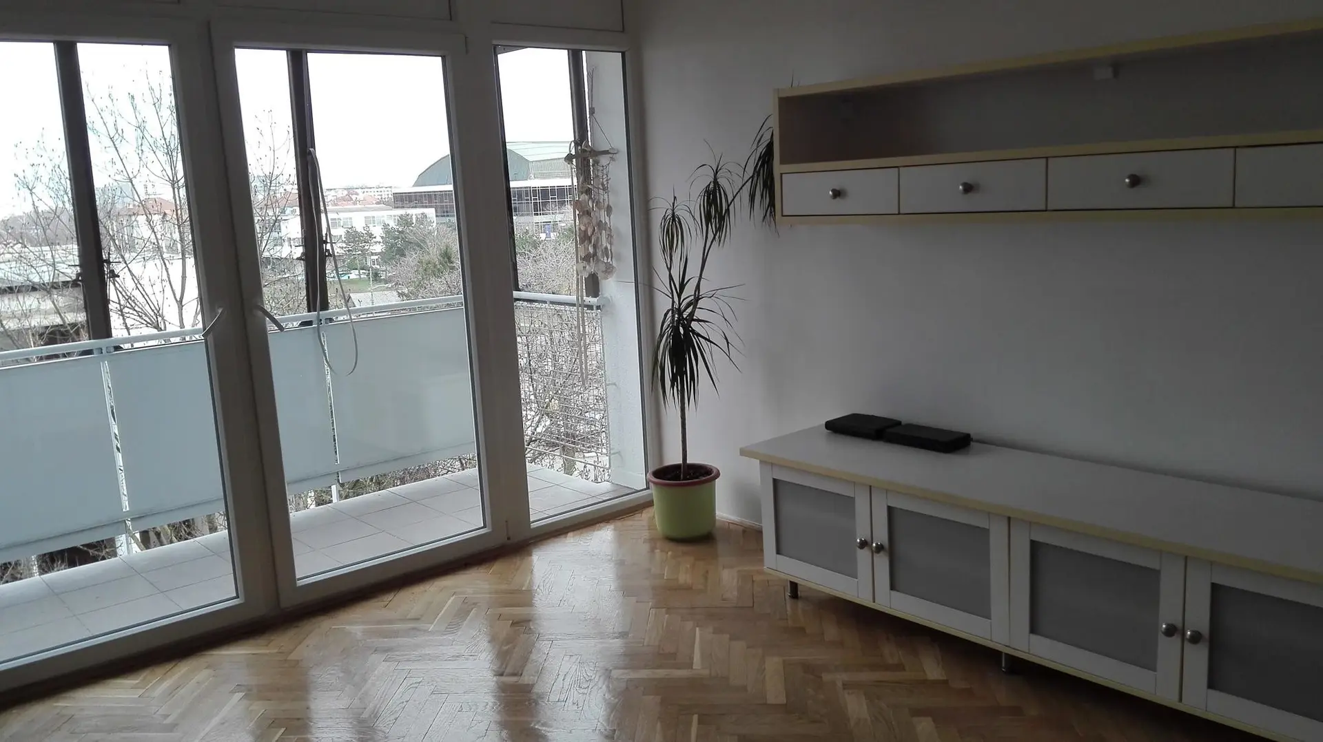 Listing Ad Image