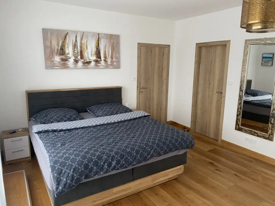 Listing Ad Image