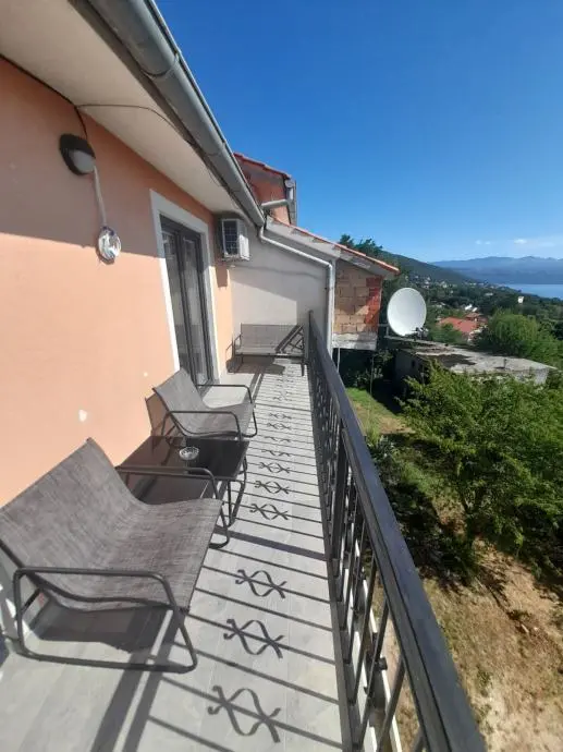 Listing Ad Image