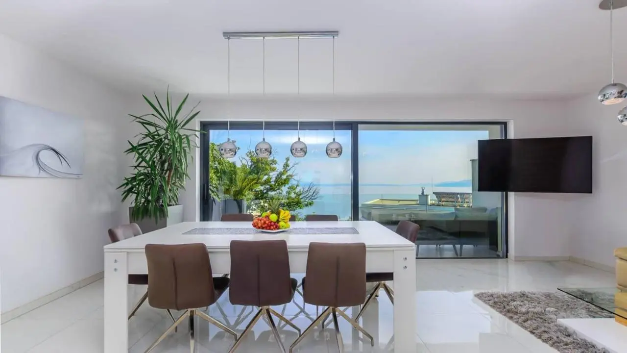 Listing Ad Image