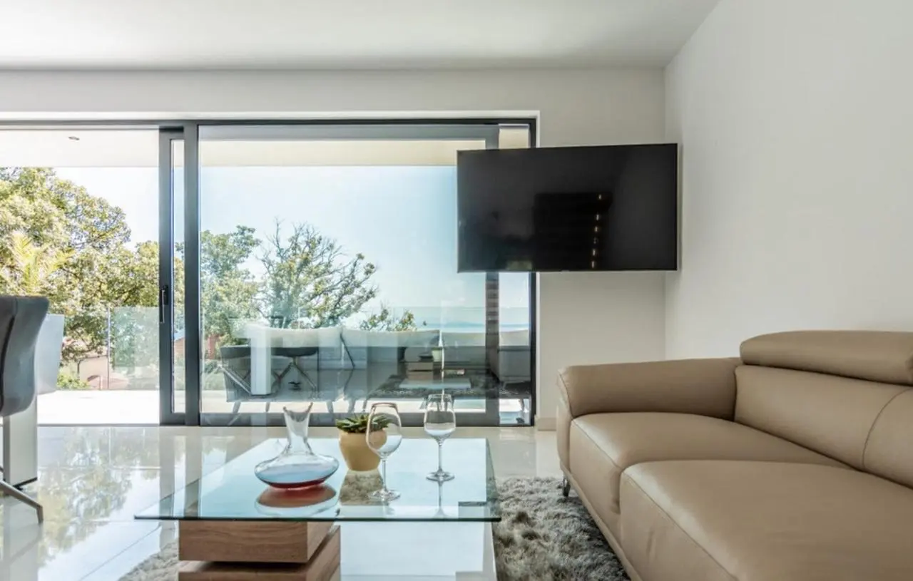 Listing Ad Image