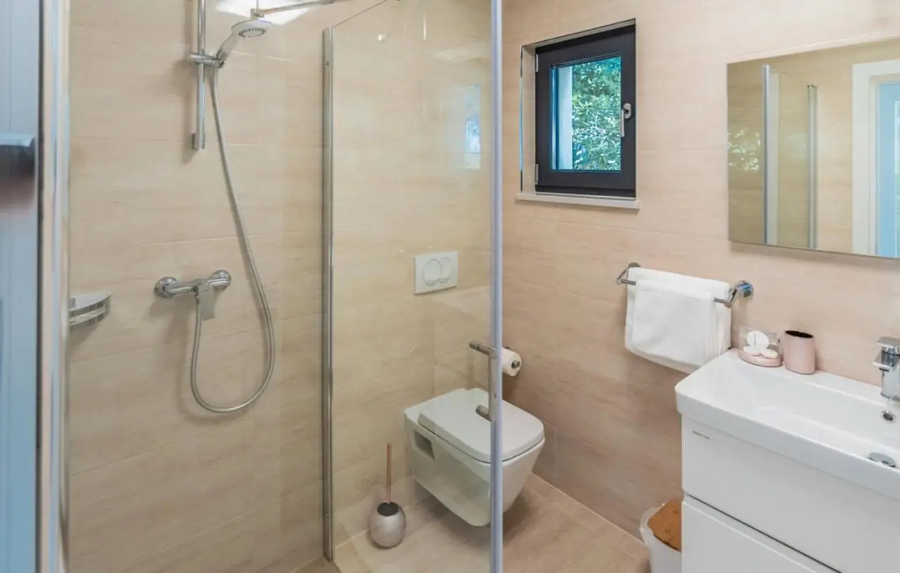 Listing Ad Image