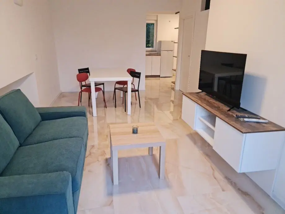 Listing Ad Image