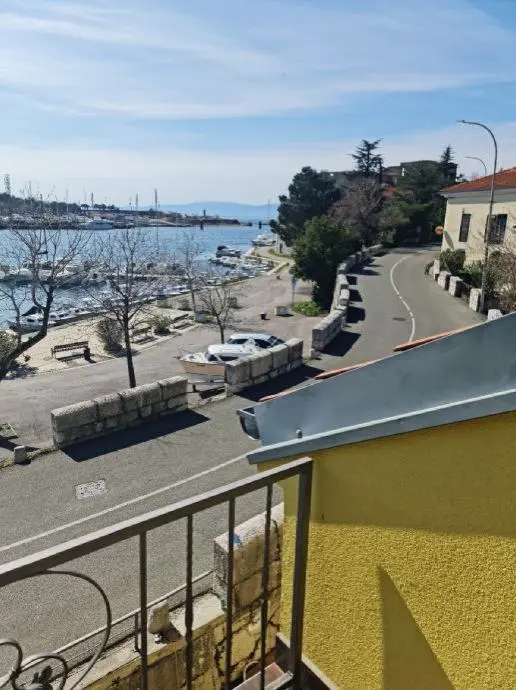 Listing Ad Image