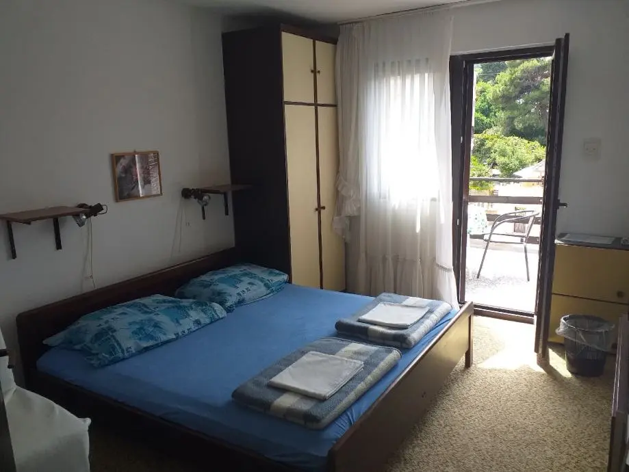 Listing Ad Image