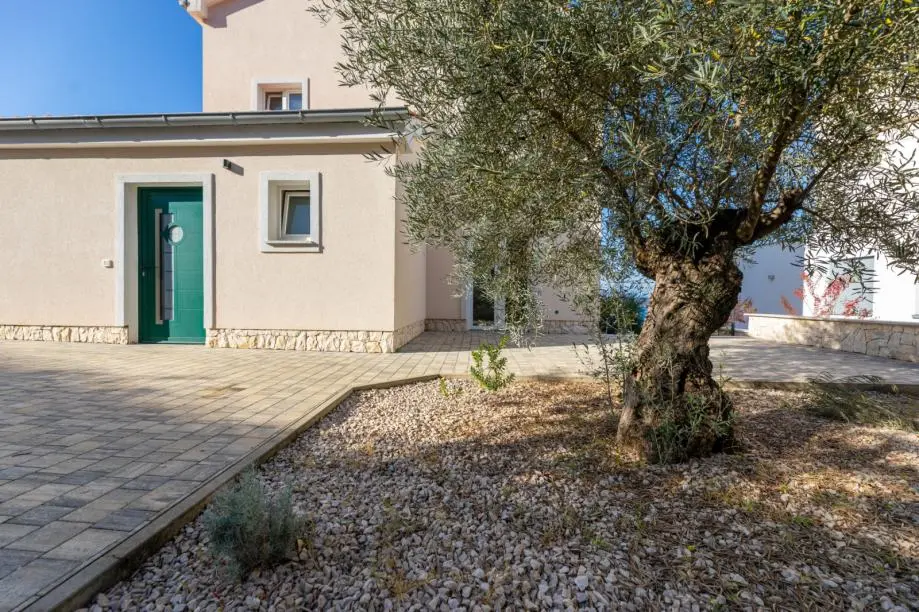 Listing Ad Image