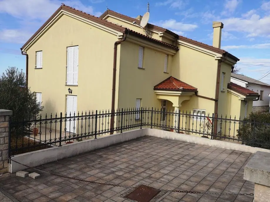 Listing Ad Image