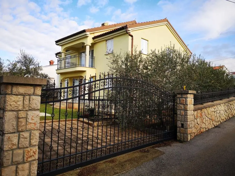 Listing Ad Image