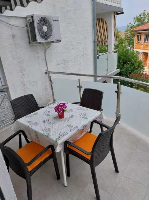 Listing Ad Image
