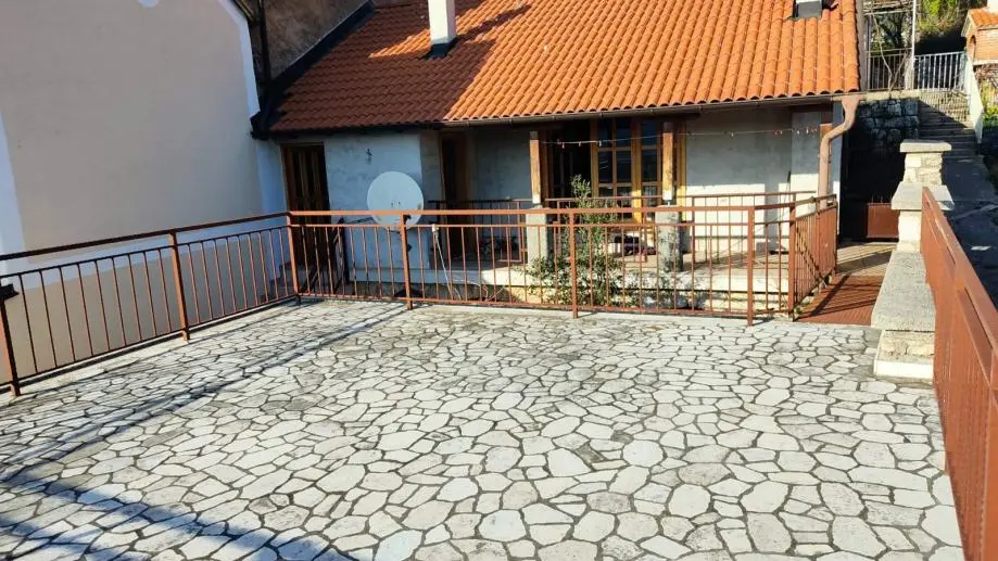 Listing Ad Image