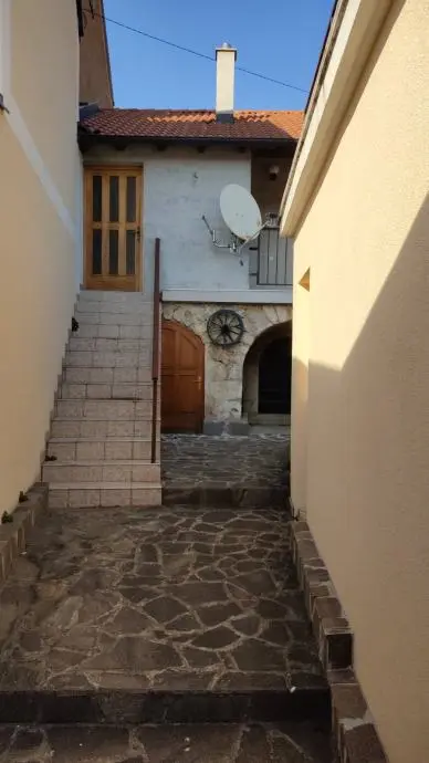 Listing Ad Image