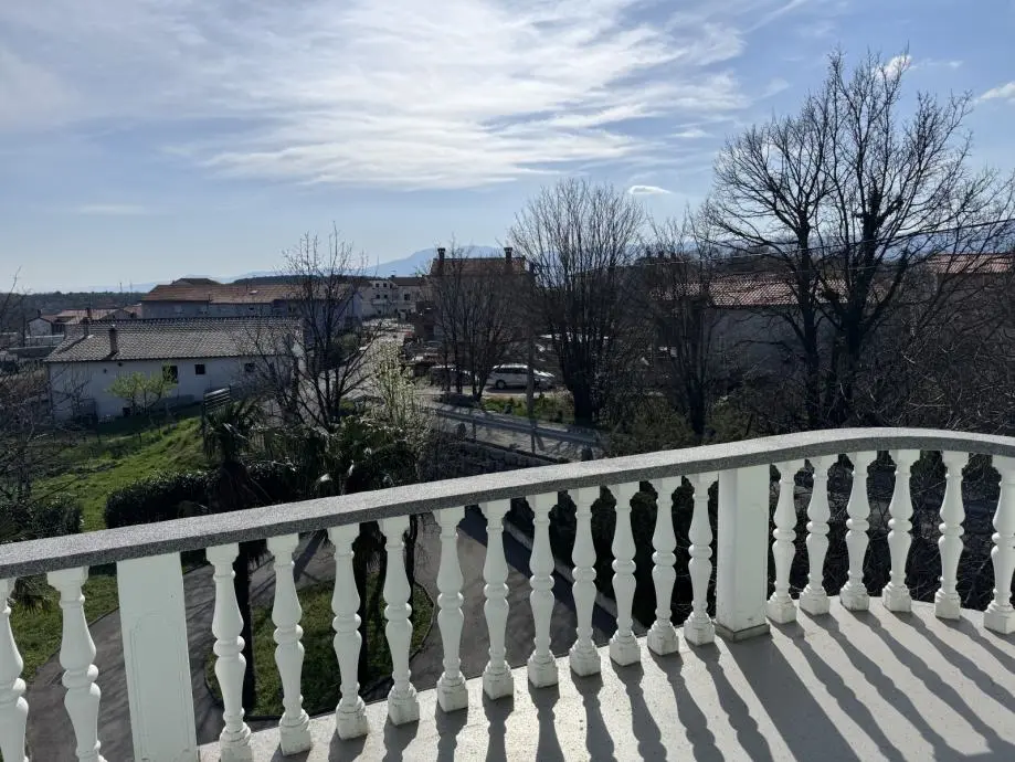 Listing Ad Image