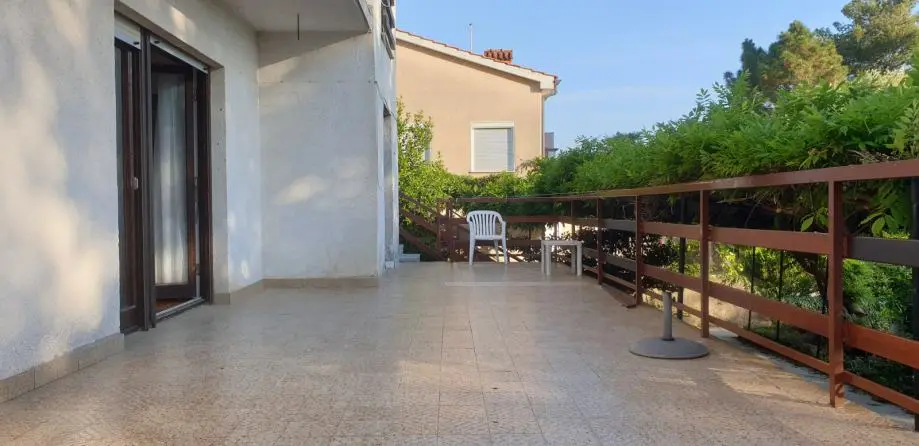 Listing Ad Image