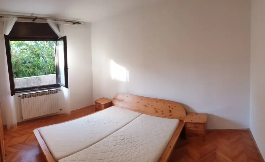 Listing Ad Image