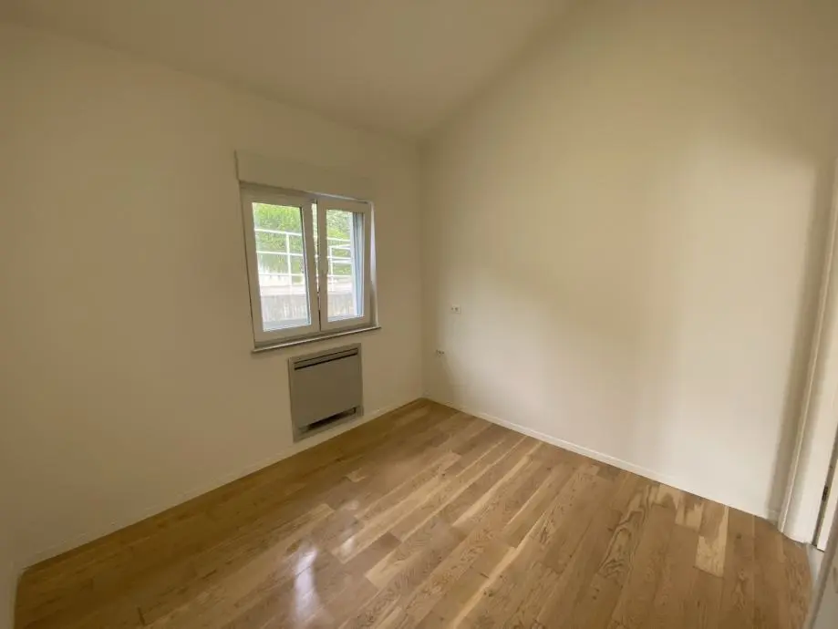 Listing Ad Image