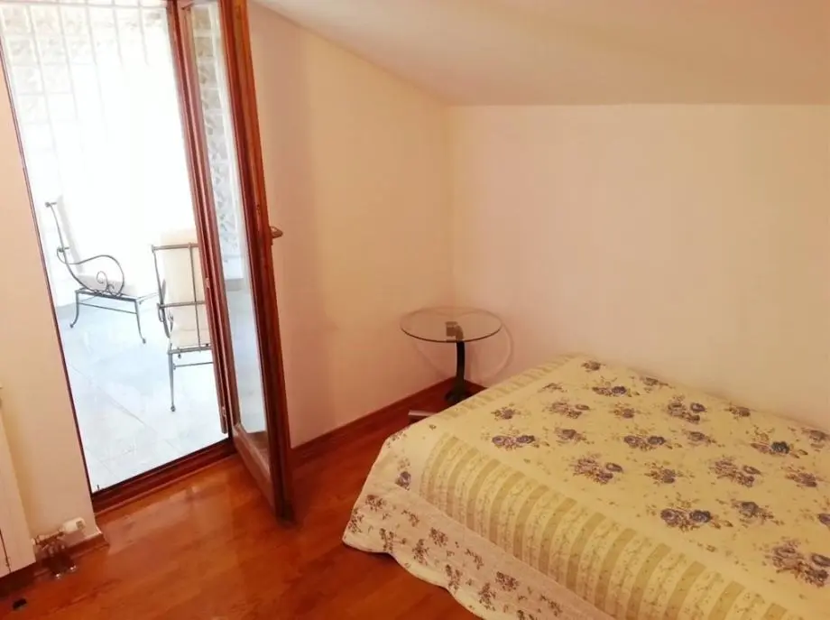 Listing Ad Image