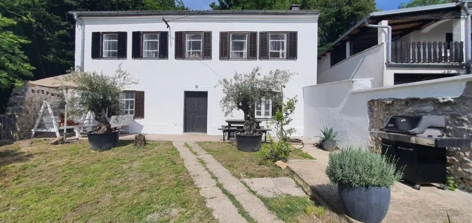 Listing Ad Image
