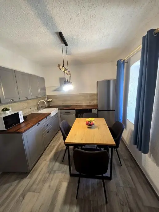 Listing Ad Image