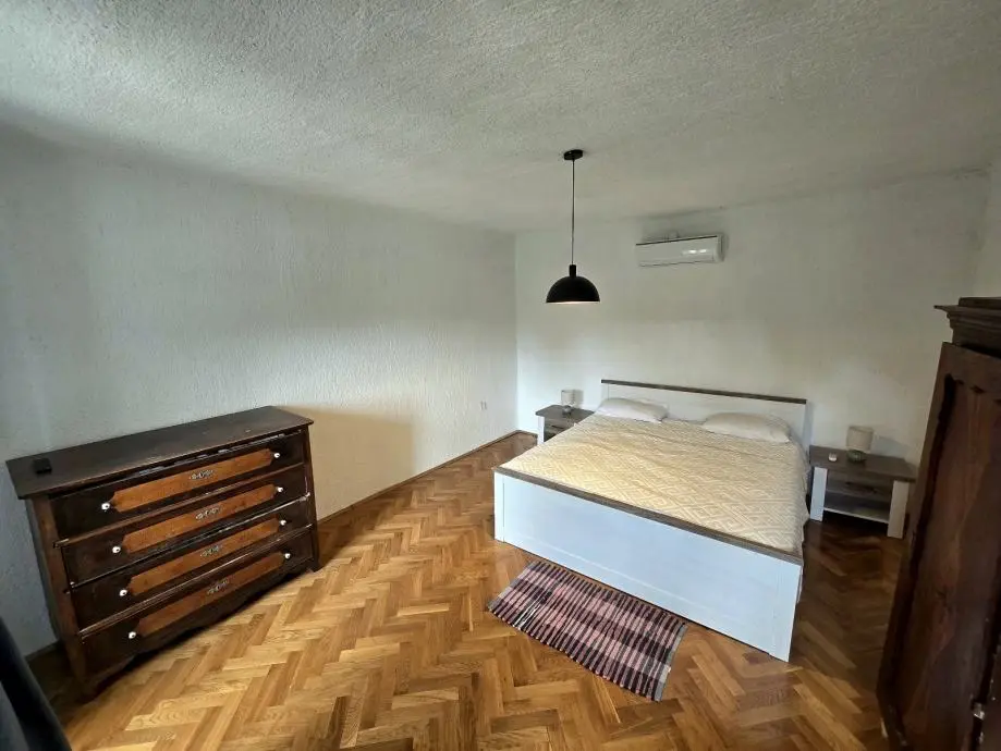 Listing Ad Image