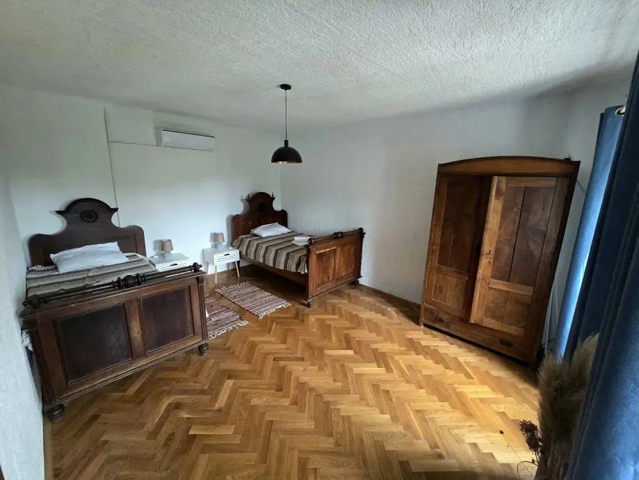 Listing Ad Image