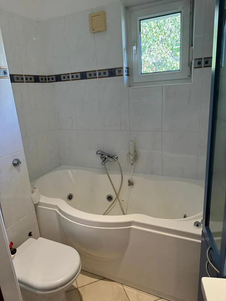 Listing Ad Image