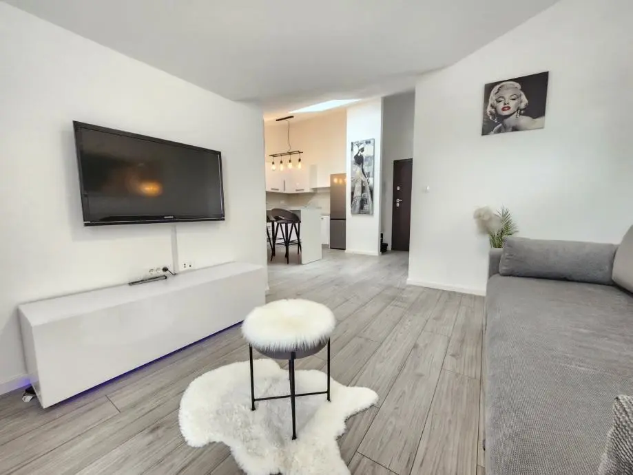 Listing Ad Image