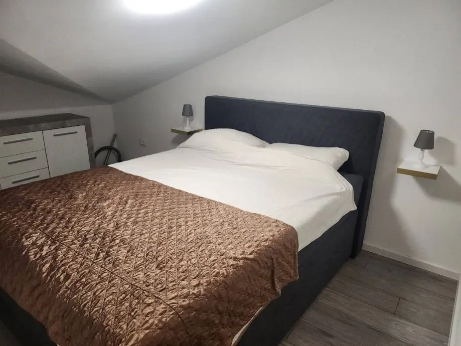 Listing Ad Image