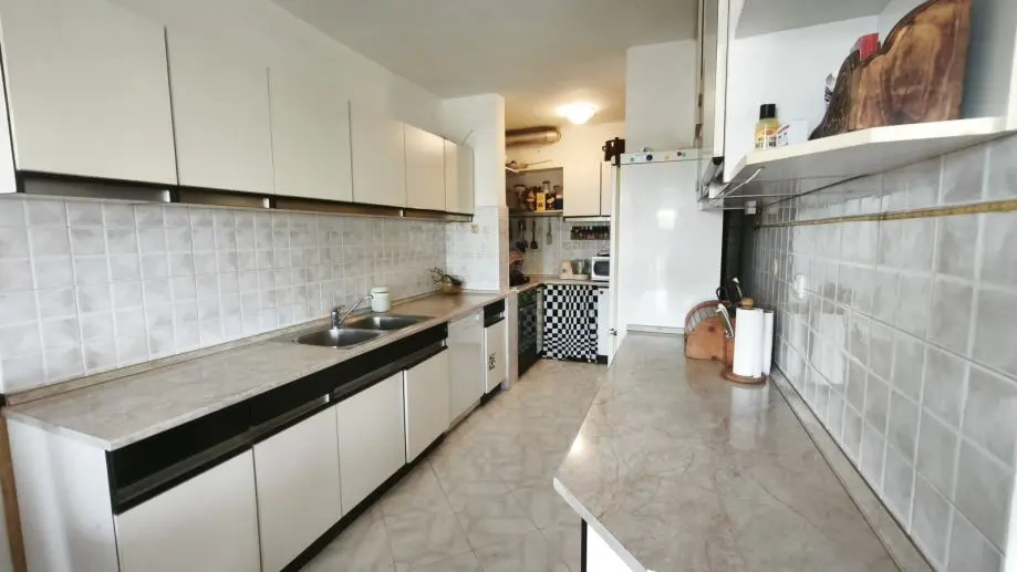 Listing Ad Image