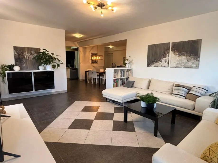 Listing Ad Image