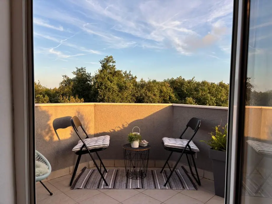 Listing Ad Image