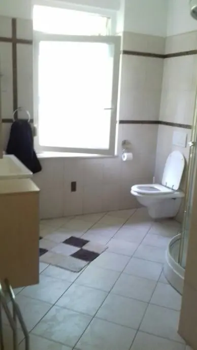 Listing Ad Image