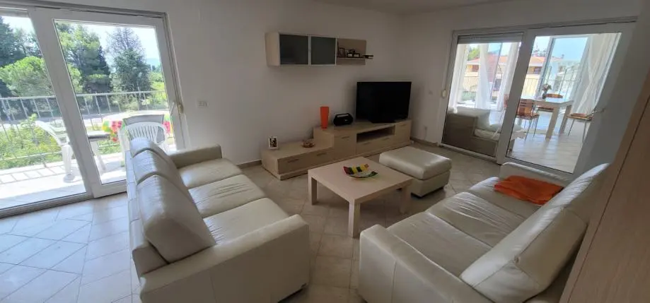 Listing Ad Image