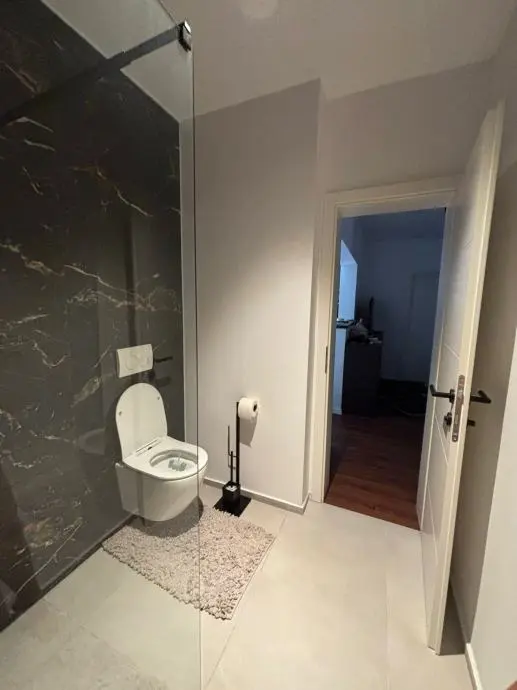 Listing Ad Image