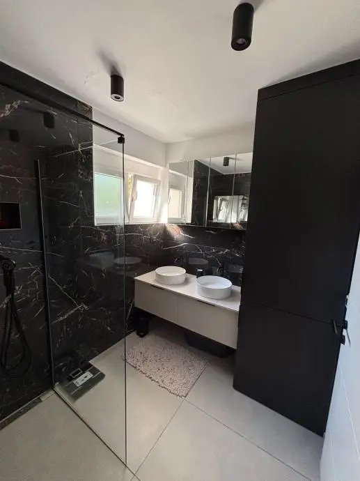 Listing Ad Image