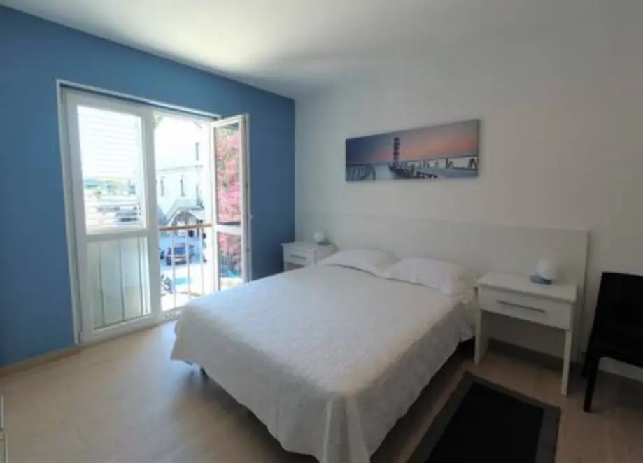 Listing Ad Image