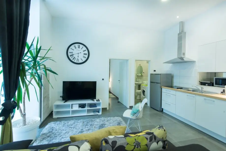 Listing Ad Image