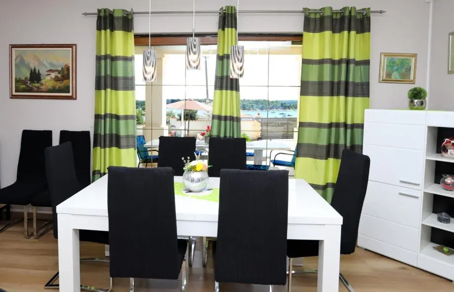 Listing Ad Image