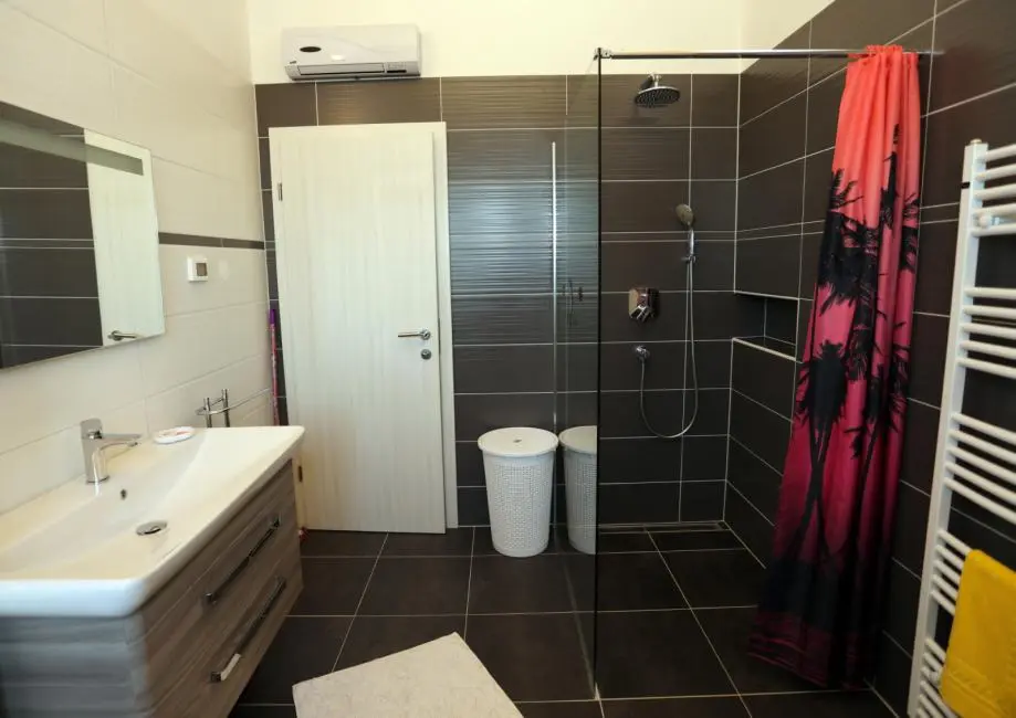 Listing Ad Image