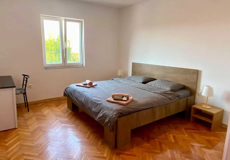 Listing Ad Image