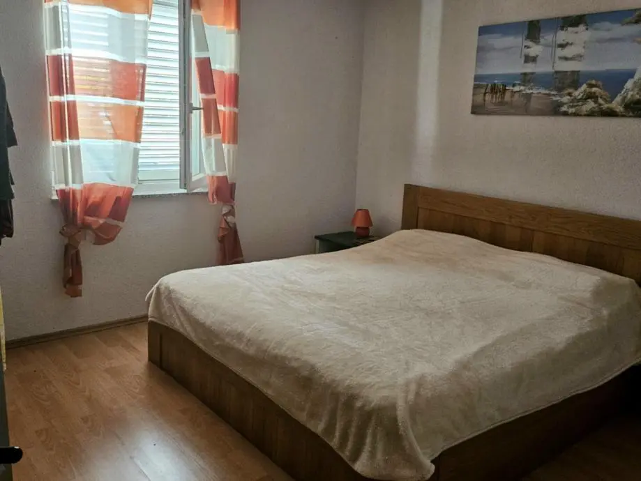 Listing Ad Image