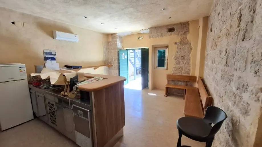 Listing Ad Image
