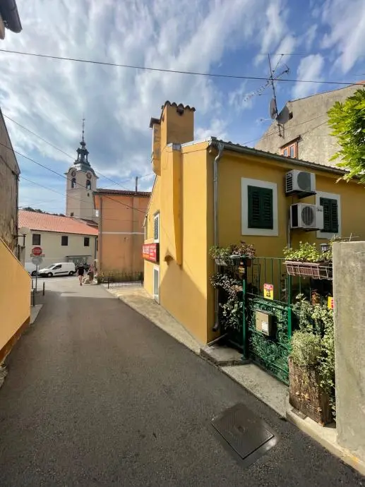 Listing Ad Image