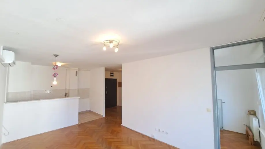 Listing Ad Image