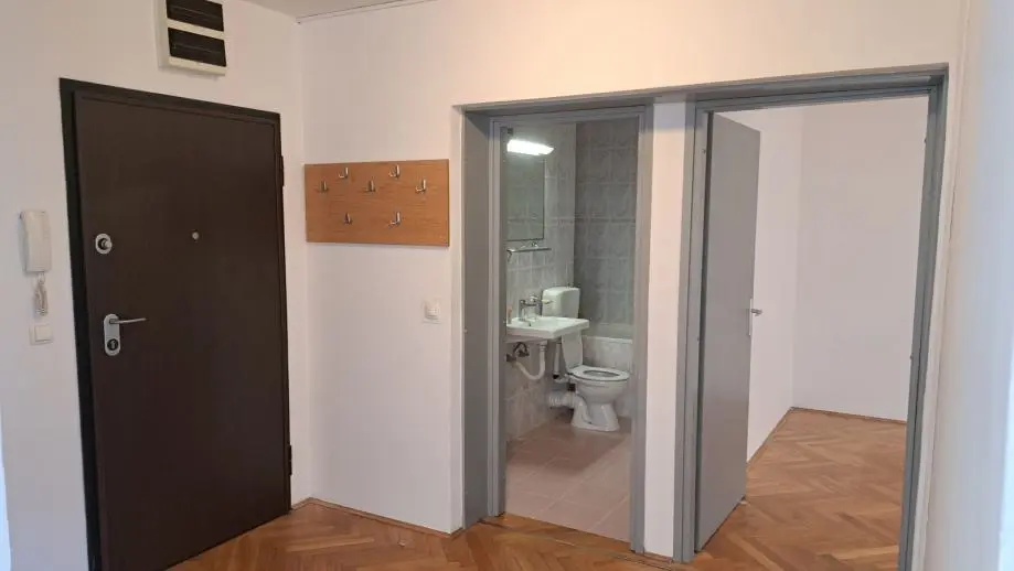 Listing Ad Image