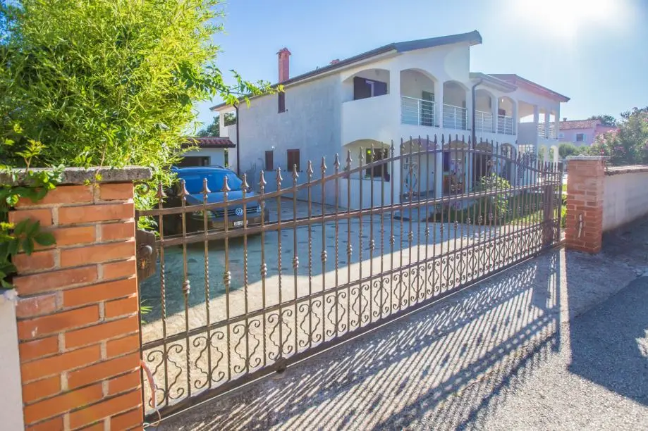 Listing Ad Image