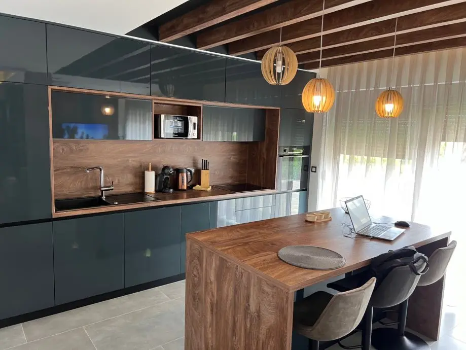 Listing Ad Image
