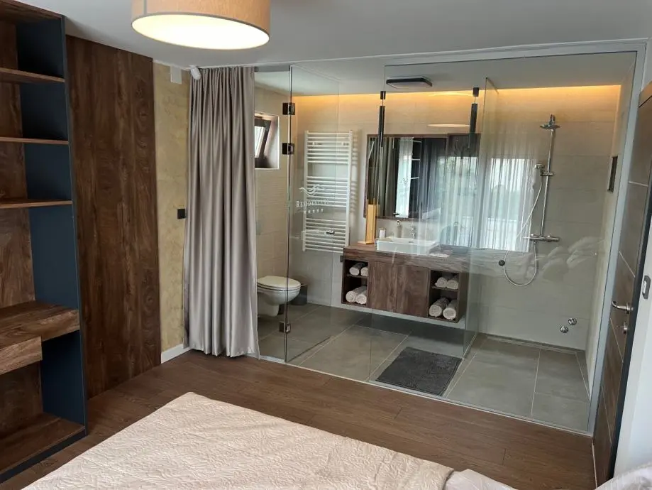 Listing Ad Image