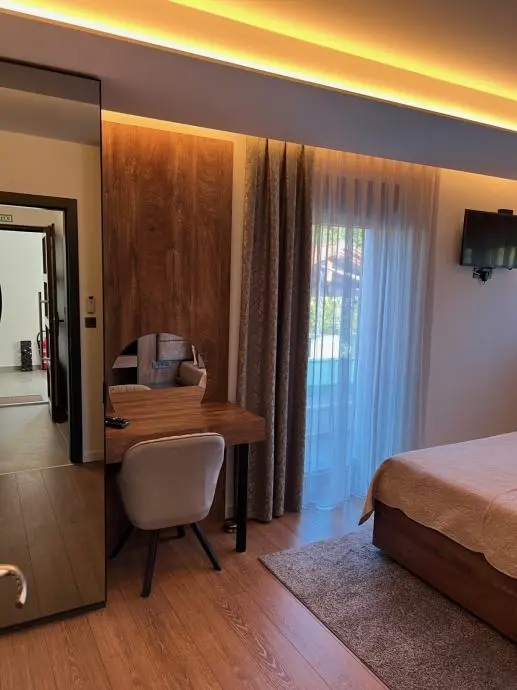 Listing Ad Image
