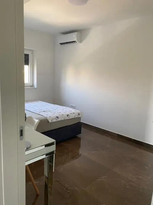Listing Ad Image