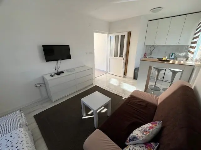 Listing Ad Image